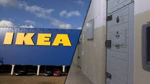 IKEA erkänner att dom låtit DDR-fångar tillverka möbeldelar.