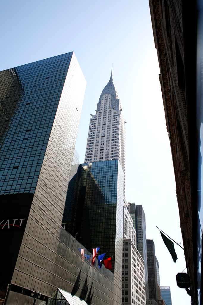 Manhattan street shot Chrysler Building.