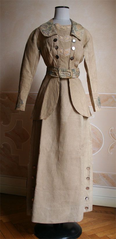 Linen suit 1914. World war one fashion.